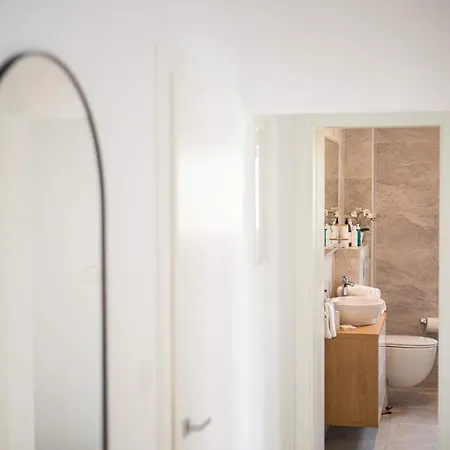 Apartman Sea Soon By The Beach, 2-bedrooms In Seget donji Trogir