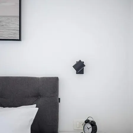 Apartman Sea Soon By The Beach, 2-bedrooms In Seget donji *